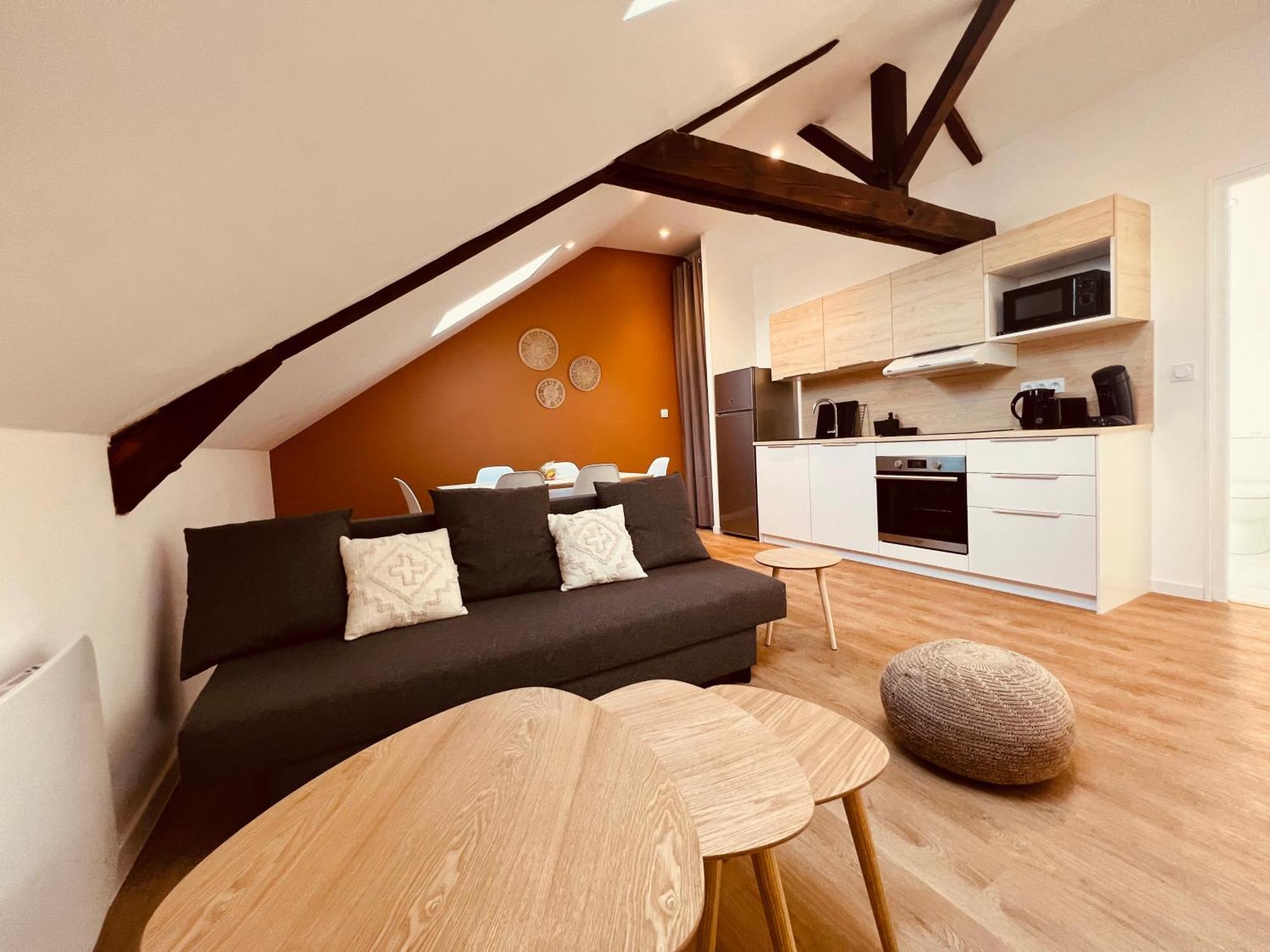 L'Ibiza - Home Homy Montluçon Esterno foto